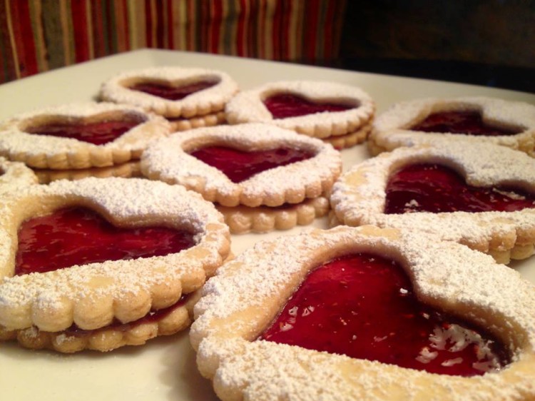 Linzer Tarts
