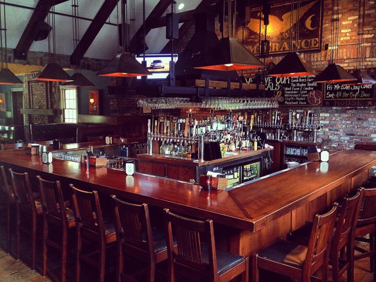 bar