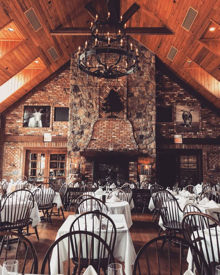 main dining roomm